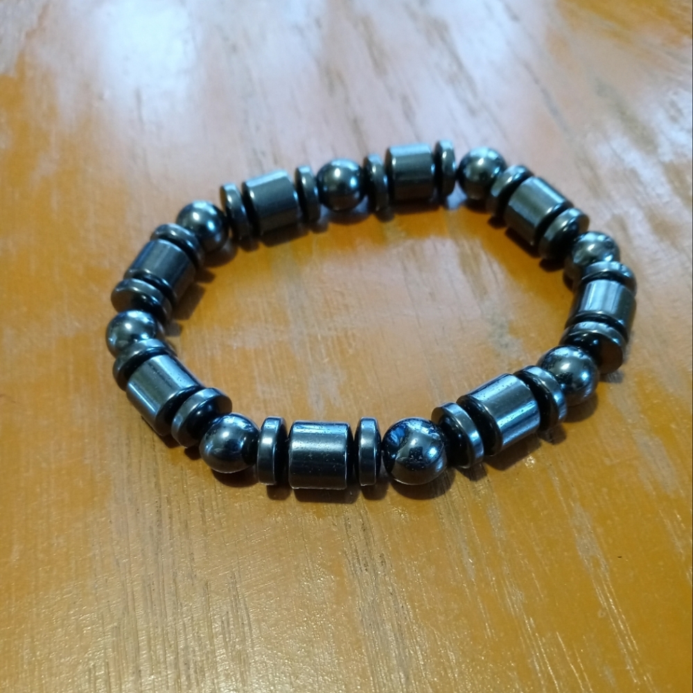 Magnetic bracelet